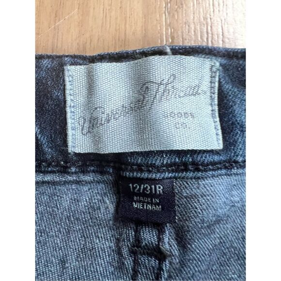 Universal Threads High‎ Rise Skinny Jeans 12/31 - Picture 6 of 9